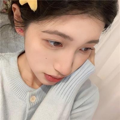 毛衣女郎